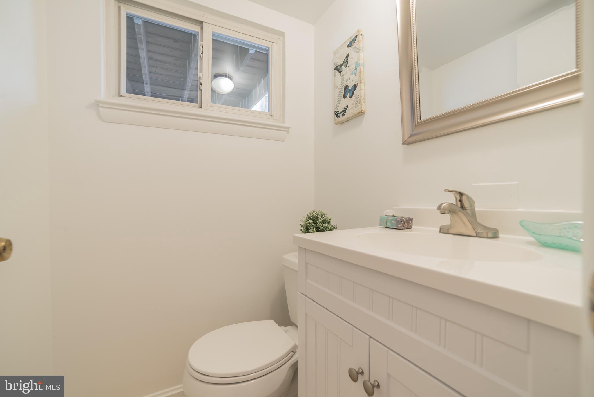 13616 Wendover Road Silver Spring, MD 20904 - Photo 11 of 30 Powder room off the kitchen