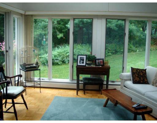 11 Gail Road Weston, MA 02493 - Photo 4 of 8