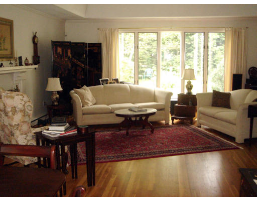 11 Gail Road Weston, MA 02493 - Photo 5 of 8
