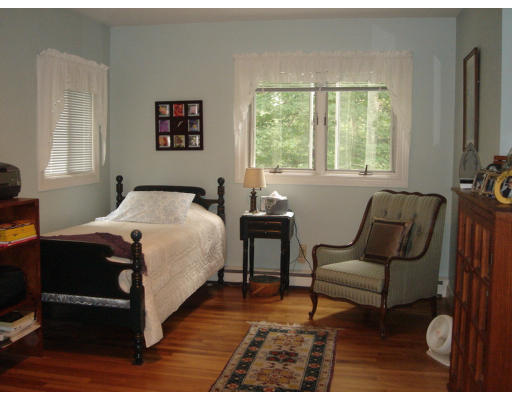 11 Gail Road Weston, MA 02493 - Photo 8 of 8