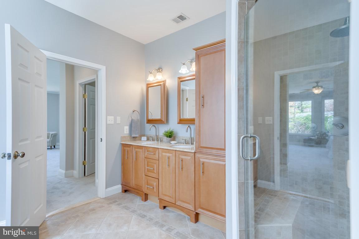 204 Adahi Road Southeast Vienna, VA 22180 - Photo 27 of 58 Gallery Image 27