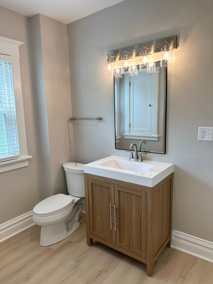 438 Ada Street, Unit 1 Cary, IL 60013 - Photo 18 of 28 Gallery Image 18