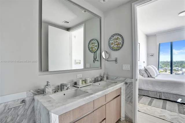 $1,650,000 | 2831 South Bayshore Drive, Unit 1808, Miami, FL 33133