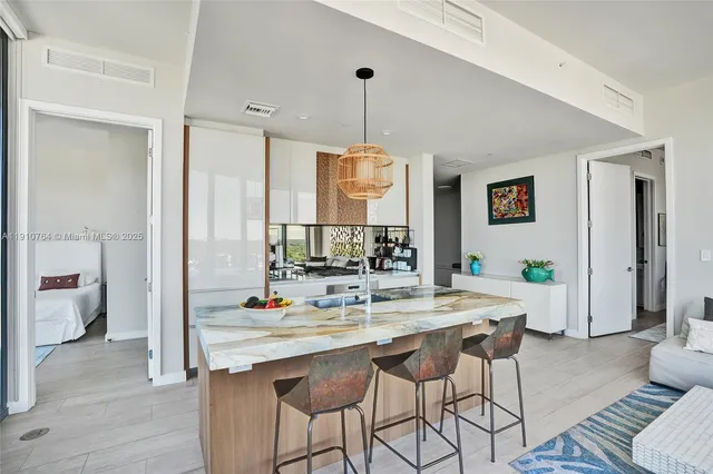 $1,650,000 | 2831 South Bayshore Drive, Unit 1808, Miami, FL 33133