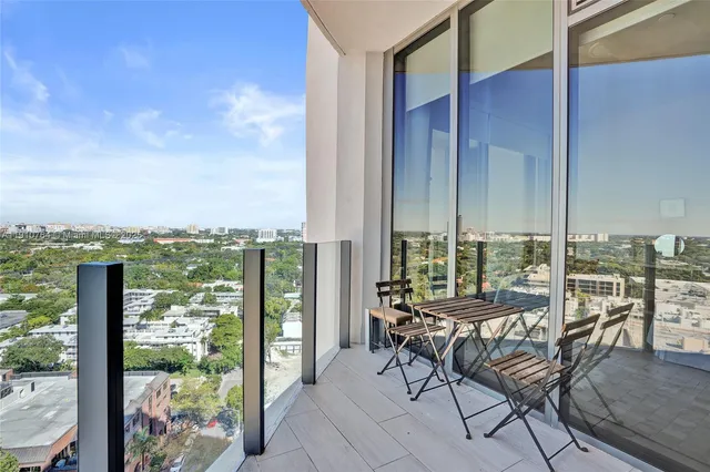 $1,650,000 | 2831 South Bayshore Drive, Unit 1808, Miami, FL 33133