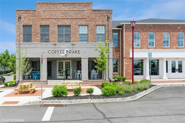 $3,200 | 305 Frederick Way, Cranberry Township, PA 16066