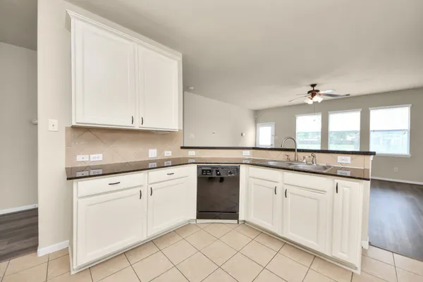 $3,600 | 13127 Barn Course Drive, Richmond, TX 77407