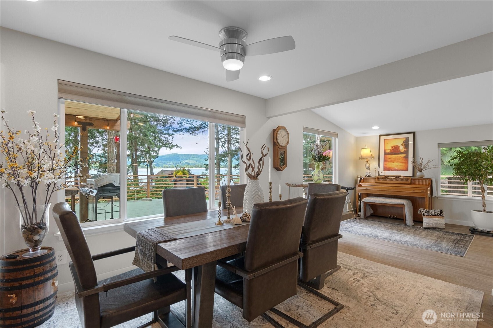 5 West Cape Horn Road Cathlamet, WA 98612 - Photo 7 of 39