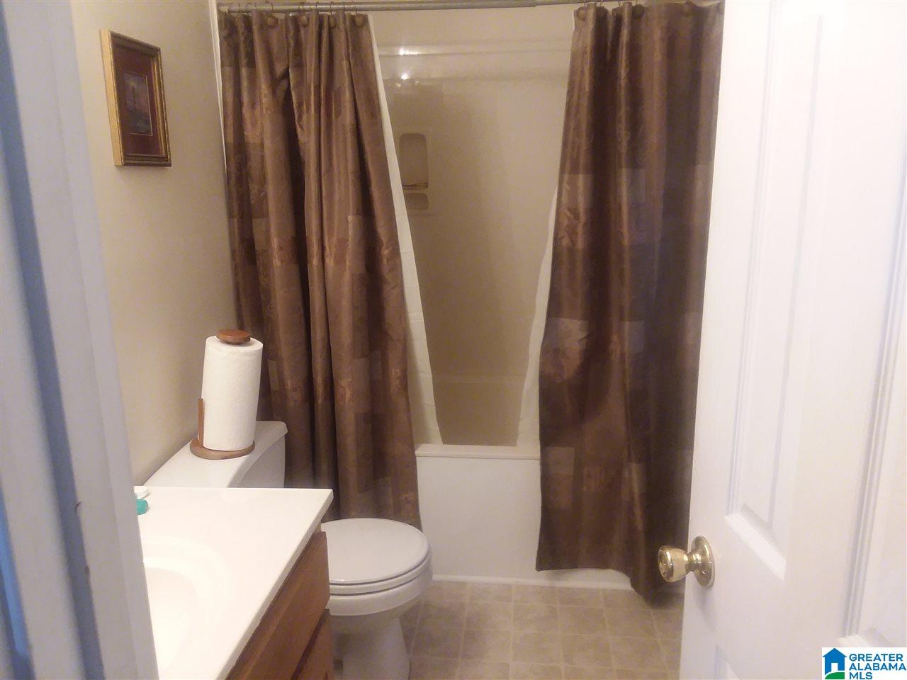 2425 Tracy Lane Center Point, AL 35215 - Photo 17 of 29 Gallery Image 17
