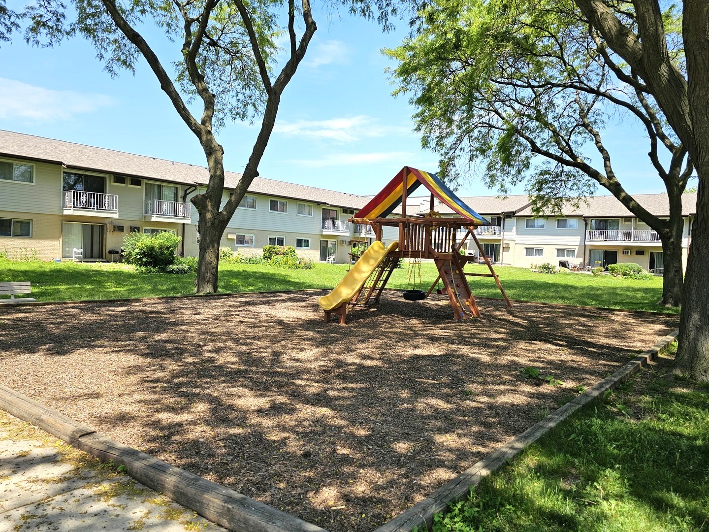870 East Old Willow Road, Unit 259 Prospect Heights, IL 60070 - Photo 7 of 36