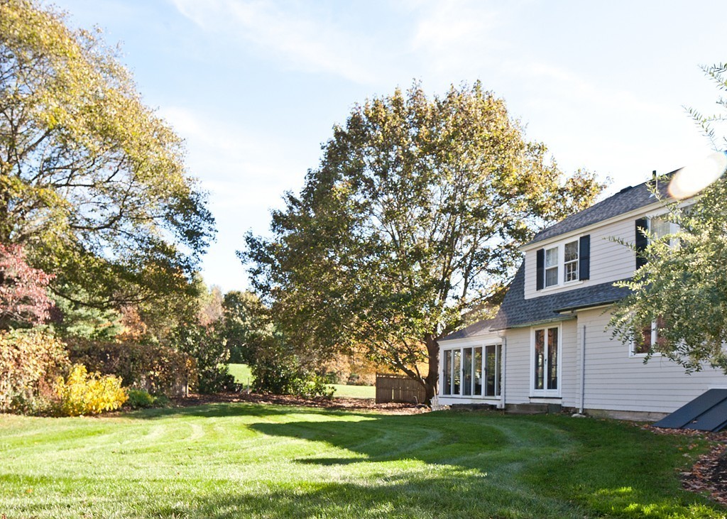 301 Meadowbrook Road Weston, MA 02493 - Photo 15 of 15