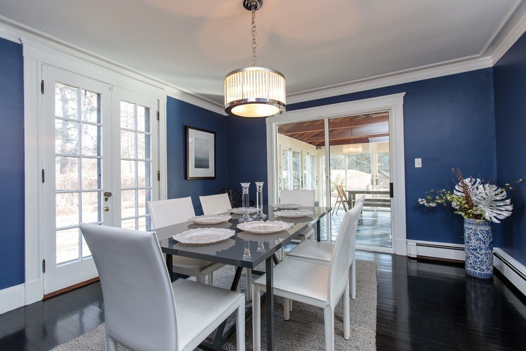 301 Meadowbrook Road Weston, MA 02493 - Photo 5 of 15
