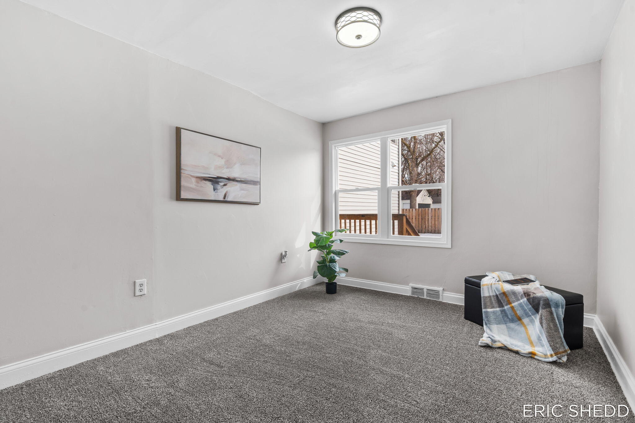 631 3 Mile Road Northeast Grand Rapids, MI 49505 - Photo 30 of 83 30-web-or-mls-33