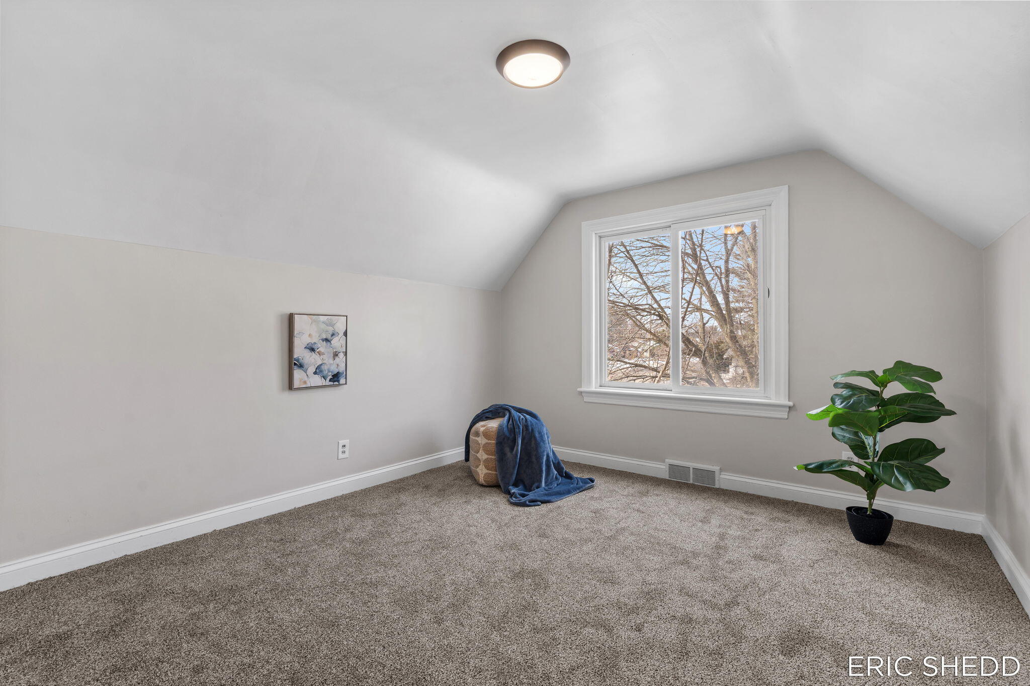 631 3 Mile Road Northeast Grand Rapids, MI 49505 - Photo 47 of 83 47-web-or-mls-49