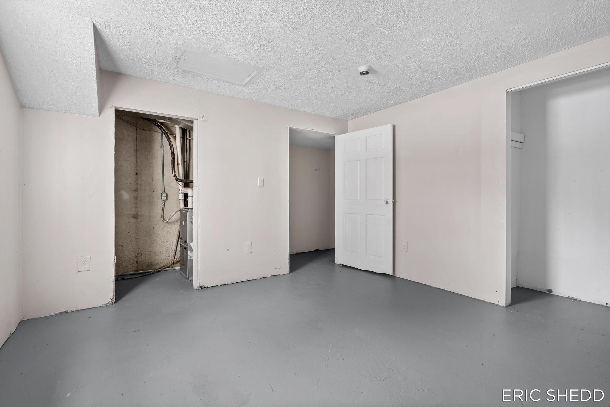 631 3 Mile Road Northeast Grand Rapids, MI 49505 - Photo 57 of 83 57-web-or-mls-64