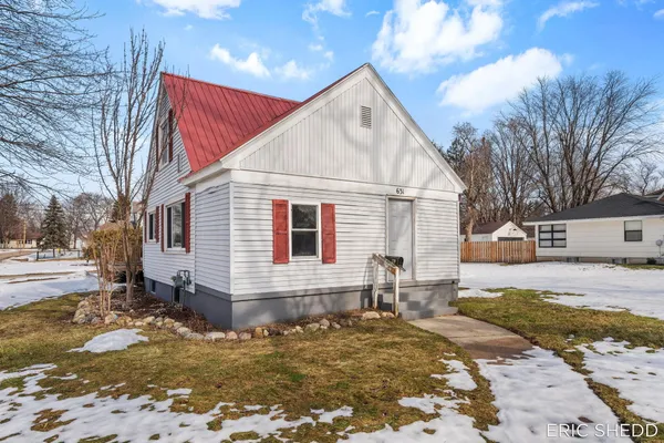 $529,900 | 631 3 Mile Road Northeast, Grand Rapids, MI 49505