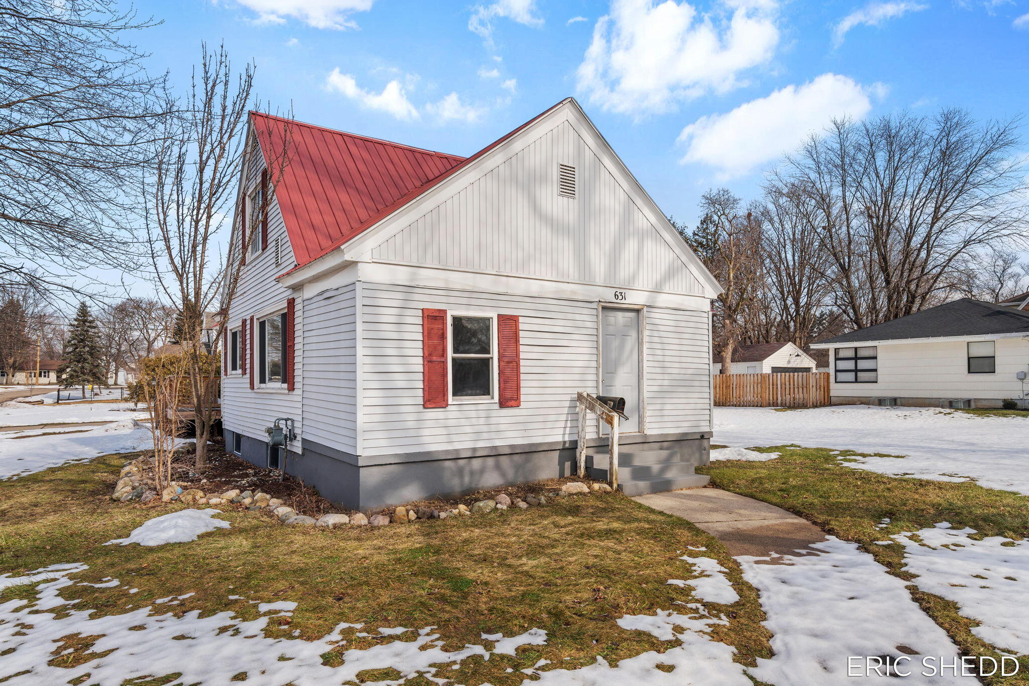 631 3 Mile Road Northeast Grand Rapids, MI 49505 - Photo 65 of 83 65-web-or-mls-03