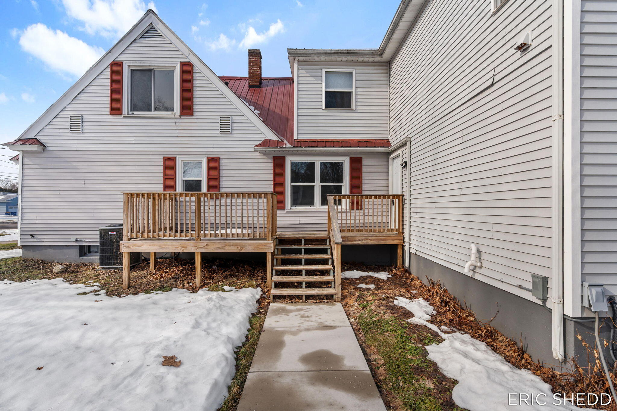 631 3 Mile Road Northeast Grand Rapids, MI 49505 - Photo 69 of 83 69-web-or-mls-07