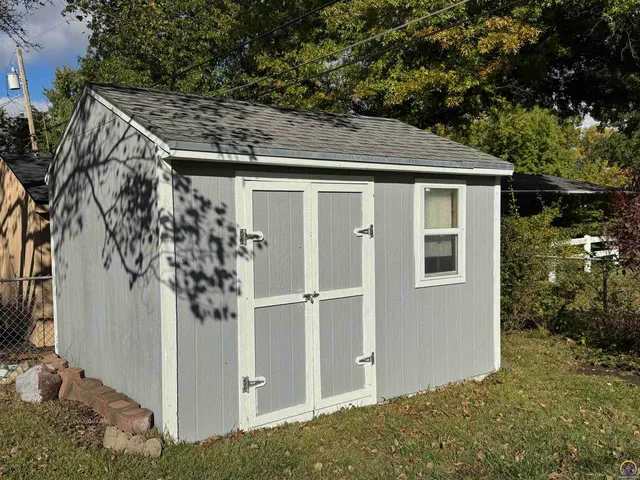 $224,000 | 1702 Trowman Way, Emporia, KS 66801