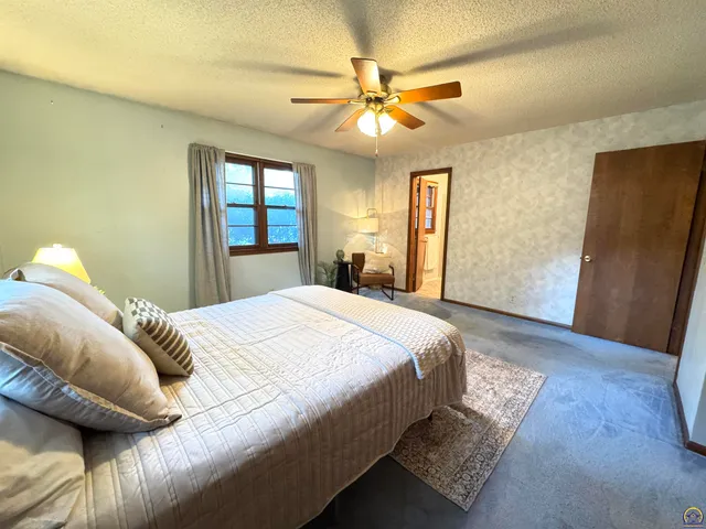 $224,000 | 1702 Trowman Way, Emporia, KS 66801