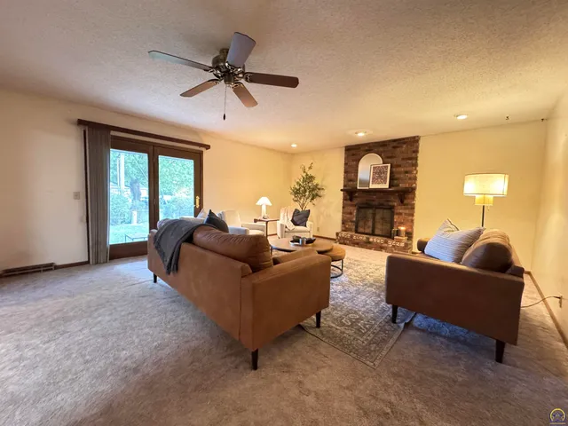 $224,000 | 1702 Trowman Way, Emporia, KS 66801