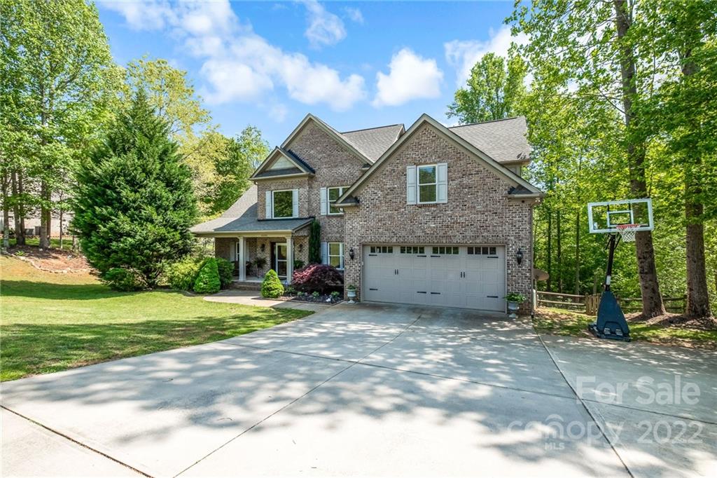 6688 Maple Spring Court Denver, NC 28037 - Photo 1 of 47 Gallery Image 1