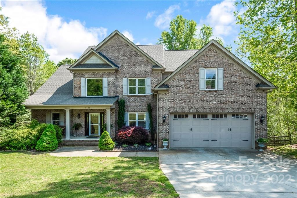 6688 Maple Spring Court Denver, NC 28037 - Photo 2 of 47 Gallery Image 2