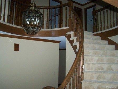 3736 Summit Ridge Drive Rochester, MI 48306 - Photo 3 of 18 circularstairs
