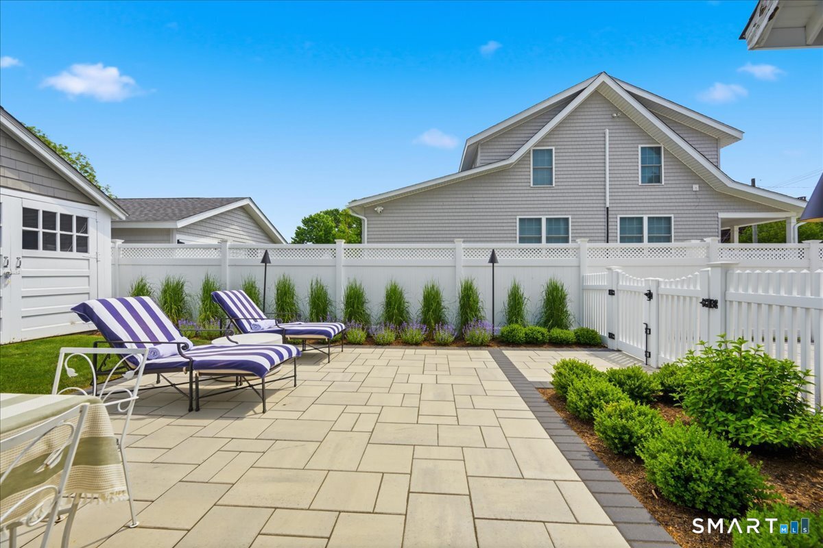 97 East Wharf Road Madison, CT 06443 - Photo 9 of 36