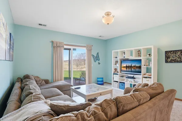 $395,000 | 642 Union Court, Cannon Falls, MN 55009