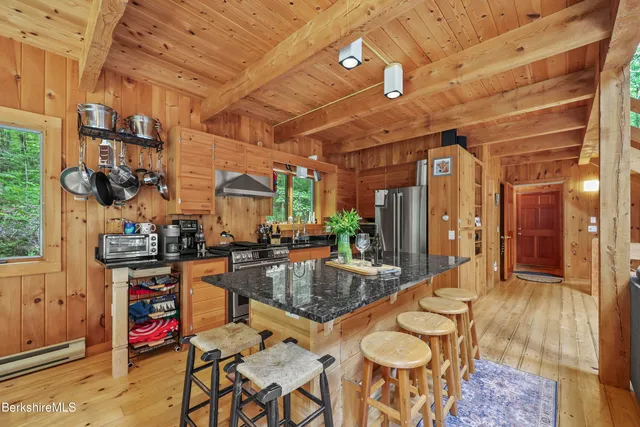 $814,900 | 112 Silver Street, Lanesborough, MA 01237