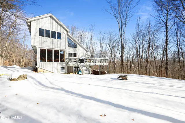 $814,900 | 112 Silver Street, Lanesborough, MA 01237