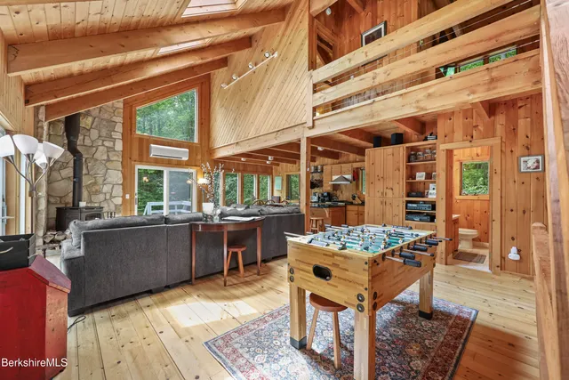 $814,900 | 112 Silver Street, Lanesborough, MA 01237