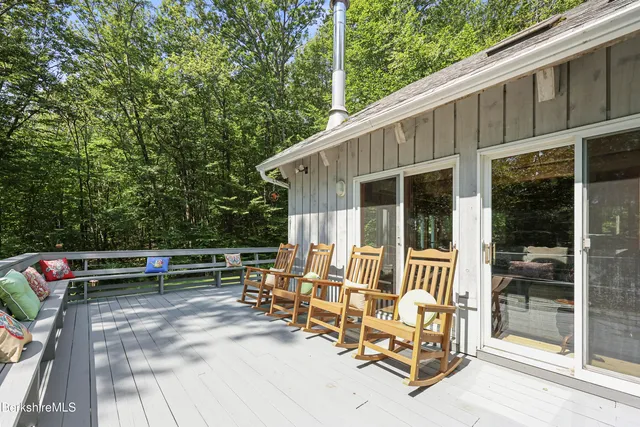 $814,900 | 112 Silver Street, Lanesborough, MA 01237