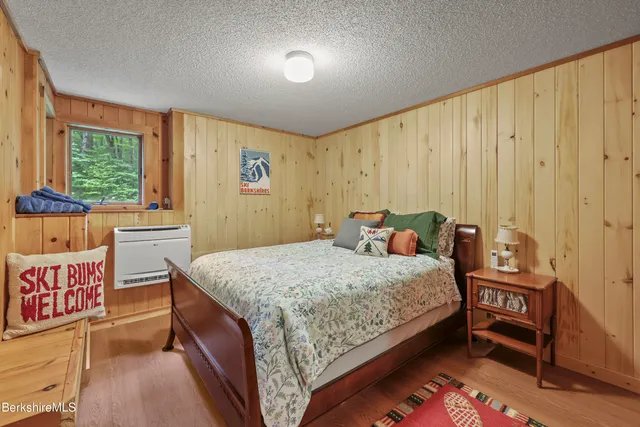 $814,900 | 112 Silver Street, Lanesborough, MA 01237