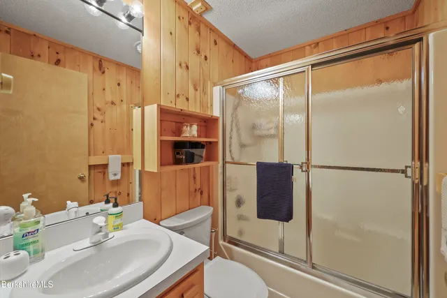 $814,900 | 112 Silver Street, Lanesborough, MA 01237