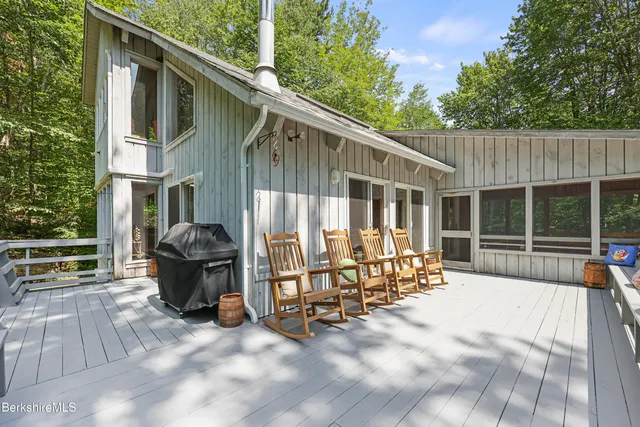 $814,900 | 112 Silver Street, Lanesborough, MA 01237