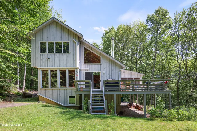 $814,900 | 112 Silver Street, Lanesborough, MA 01237