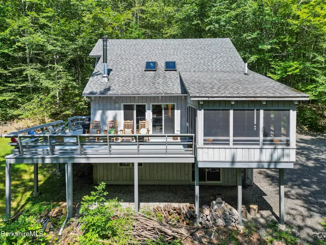 $814,900 | 112 Silver Street, Lanesborough, MA 01237