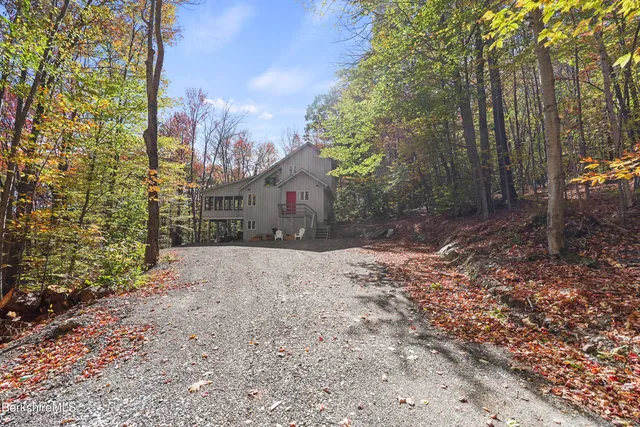 $814,900 | 112 Silver Street, Lanesborough, MA 01237