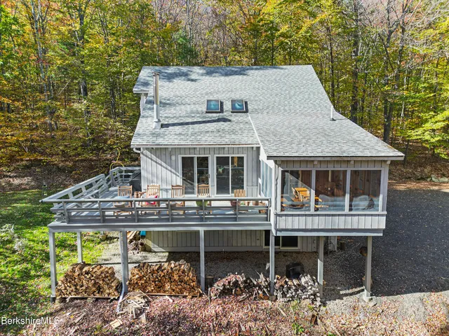 $814,900 | 112 Silver Street, Lanesborough, MA 01237