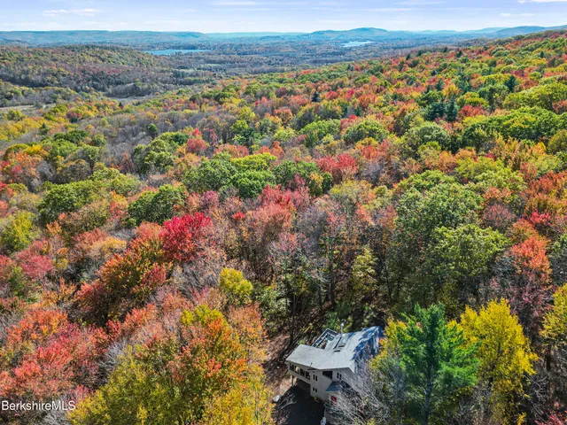 $814,900 | 112 Silver Street, Lanesborough, MA 01237