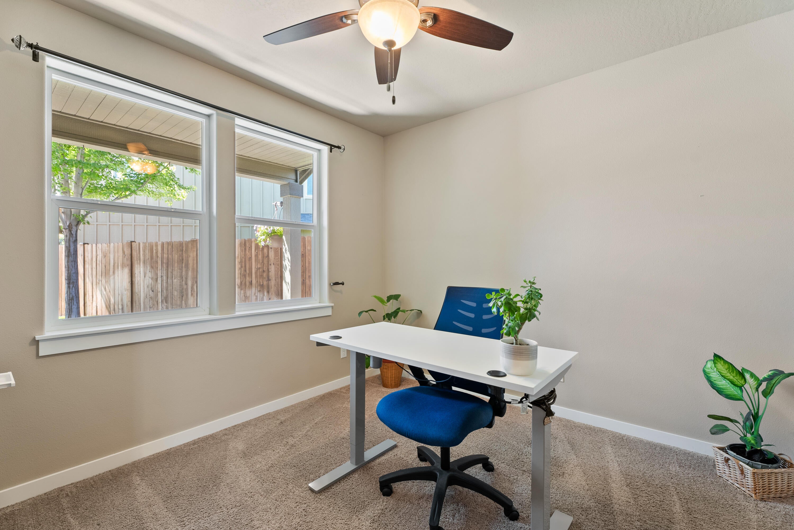 482 North Village Meadows Road Sisters, OR 97759 - Photo 5 of 34 29-print-Riley Visuals-29