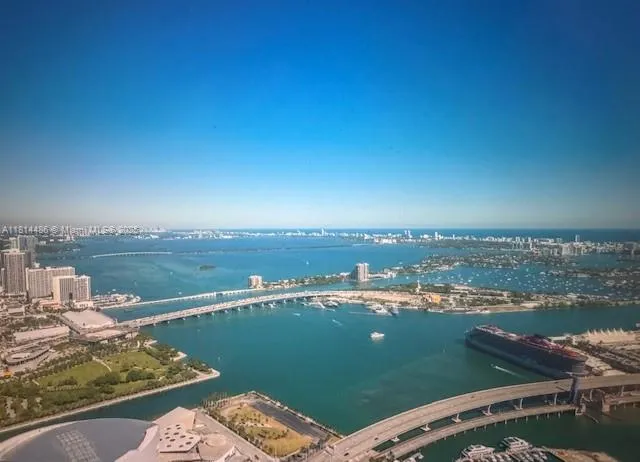 $10,701,000 | 300 Biscayne Boulevard, Unit 8502, Miami, FL 33131