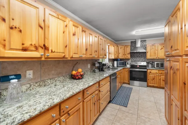 $429,900 | 355 Cate Byrd Road, Kodak, TN 37764
