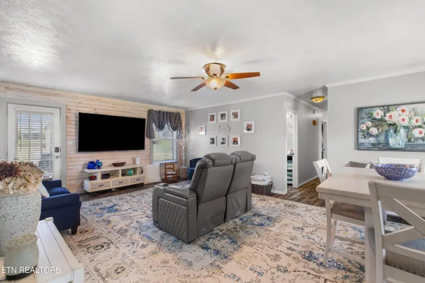 $429,900 | 355 Cate Byrd Road, Kodak, TN 37764