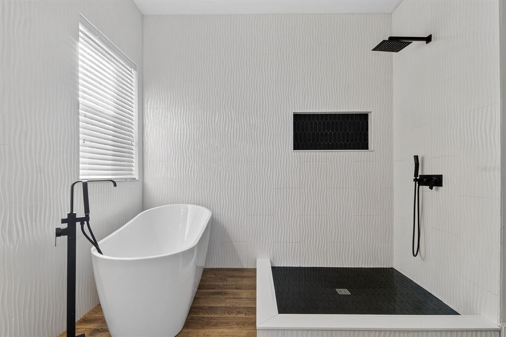 8407 Hunters Fork Loop Ruskin, FL 33573 - Photo 21 of 50