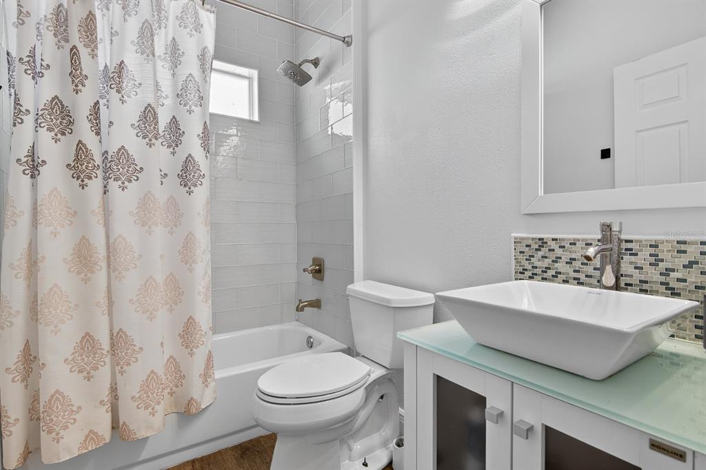 8407 Hunters Fork Loop Ruskin, FL 33573 - Photo 35 of 50