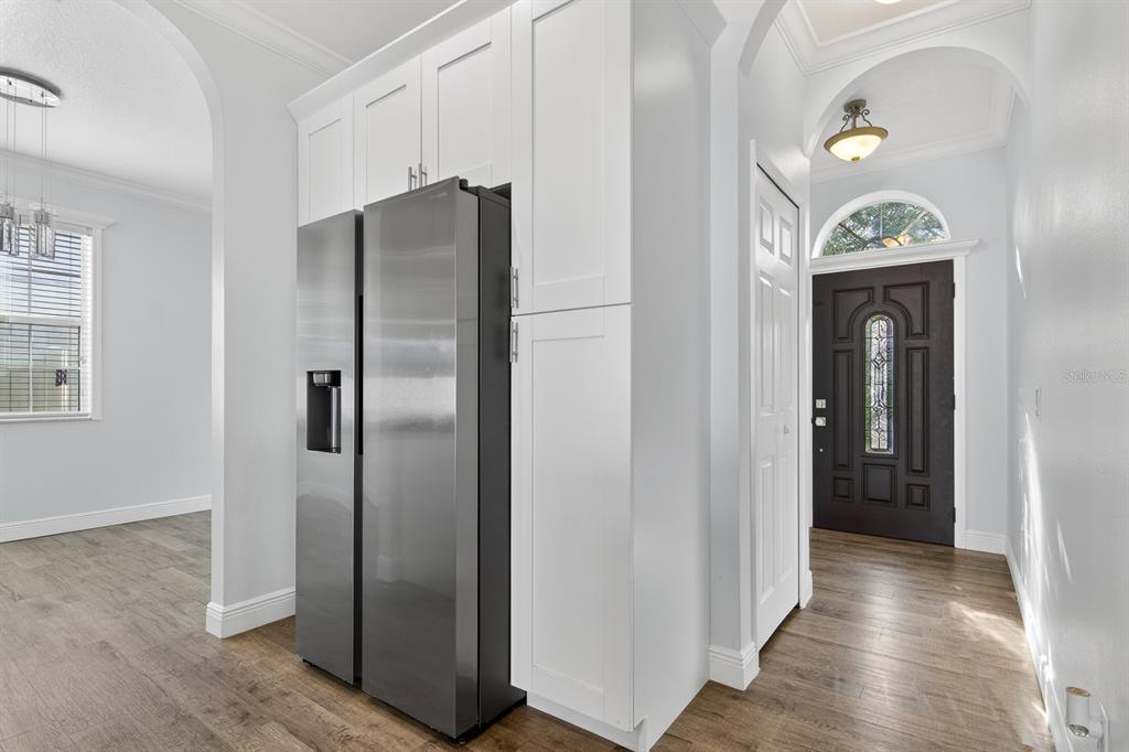 8407 Hunters Fork Loop Ruskin, FL 33573 - Photo 6 of 50