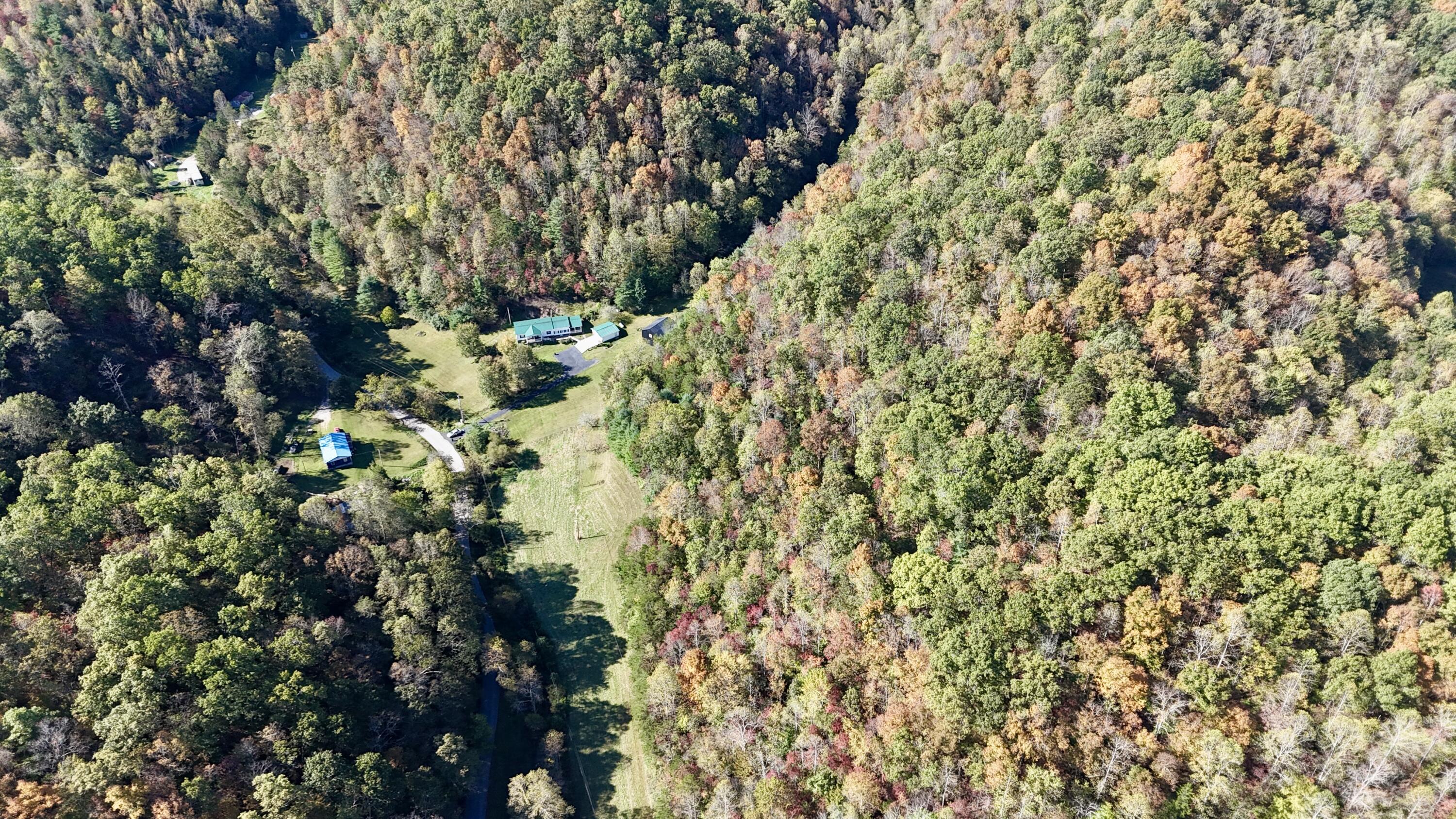 1973 Gum Branch Road Manchester, KY 40962 - Photo 33 of 36 dji_fly_20241008_113210_0073_17284148732